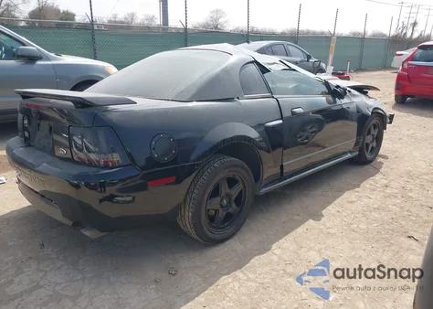 2002 Ford Mustang Gt z USA, uszkodzony, nr VIN 1FAFP42X82F172659